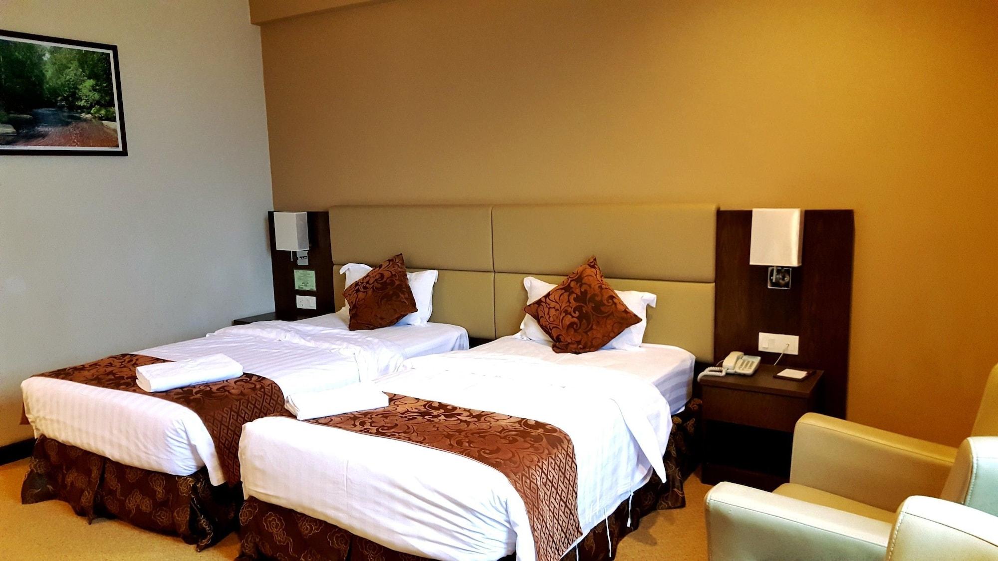 Lintas View Hotel Кота Кинабалу Екстериор снимка