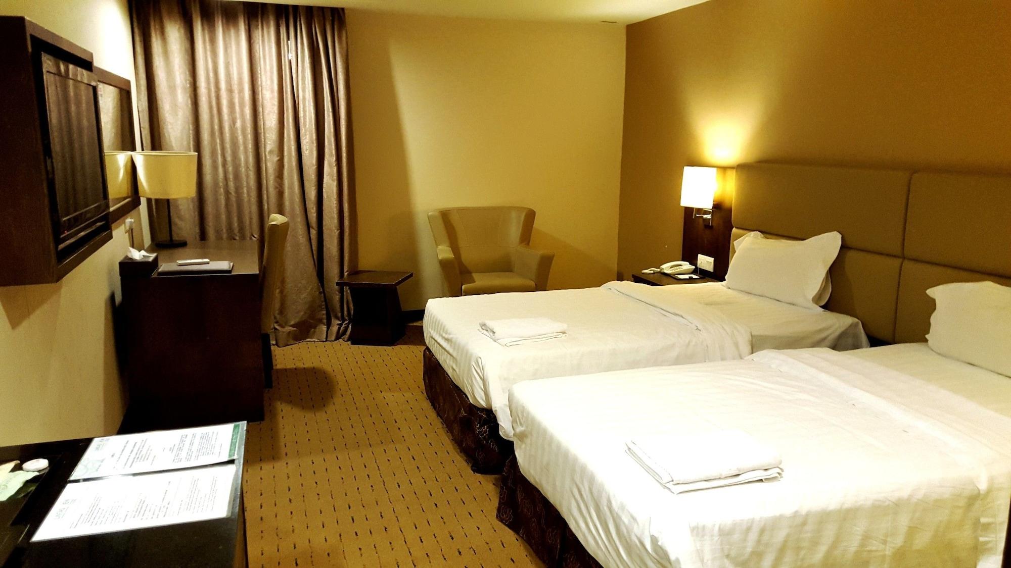 Lintas View Hotel Кота Кинабалу Екстериор снимка
