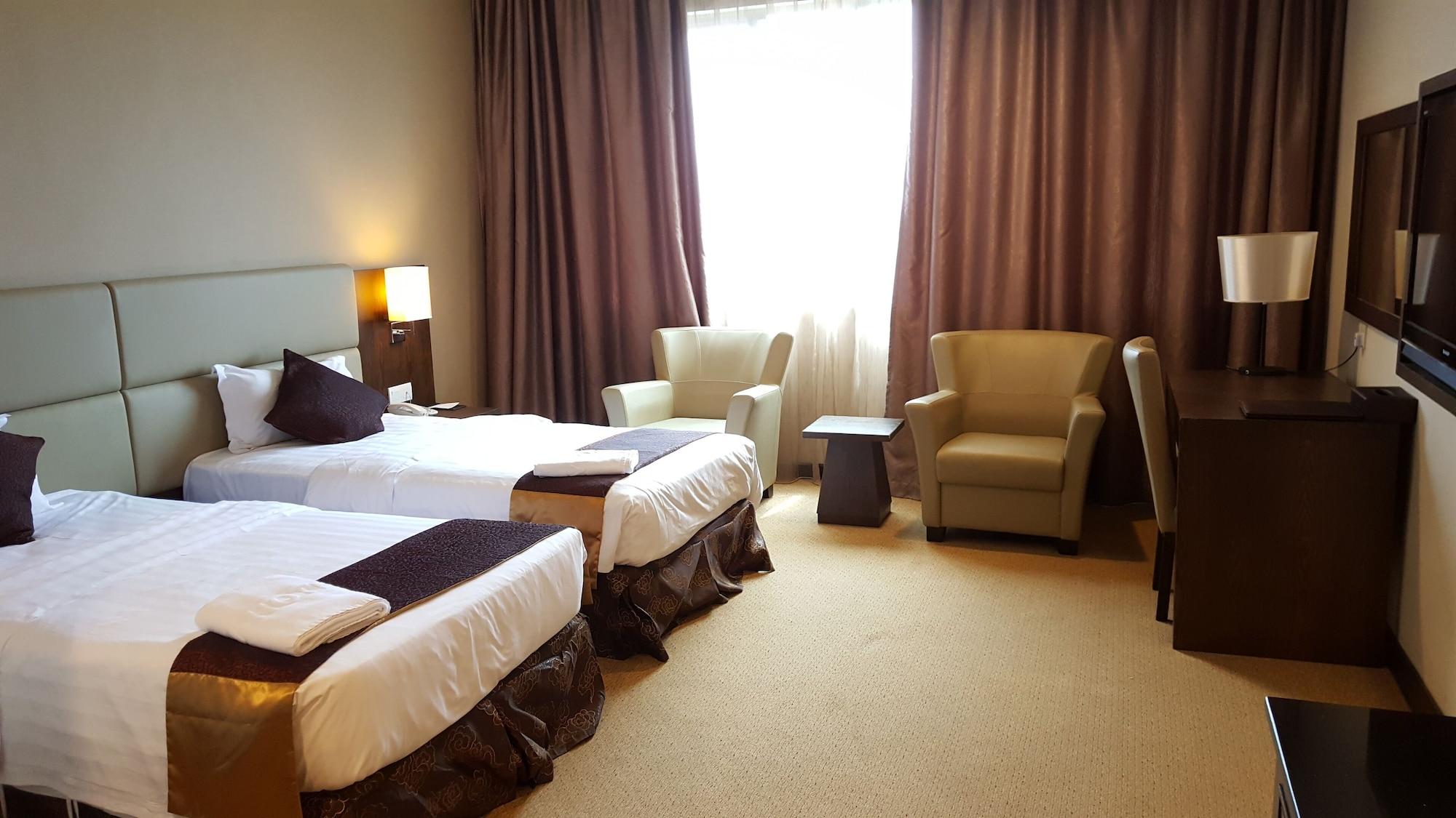 Lintas View Hotel Кота Кинабалу Екстериор снимка