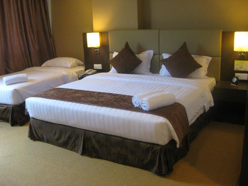 Lintas View Hotel Кота Кинабалу Екстериор снимка